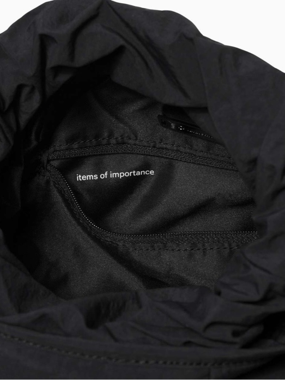 Rare 2019 Lululemon Dash All Day Bucket Bag 6.5L Black Crossbody Tote Like New - Picture 4 of 4